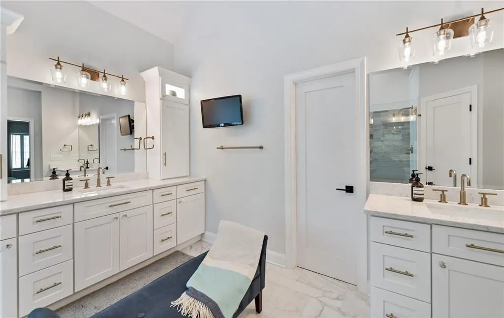 800 Lake Summit Drive, Atlanta, Georgia 30342, 5 Bedrooms Bedrooms, ,4 BathroomsBathrooms,Residential,Sold,800 Lake Summit Drive,6885108 800 Lake Summit Drive, Atlanta, Georgia 30342, 5 Bedrooms Bedrooms, ,4 BathroomsBathrooms,Residential,Sold,800 Lake Summit Drive,6885108