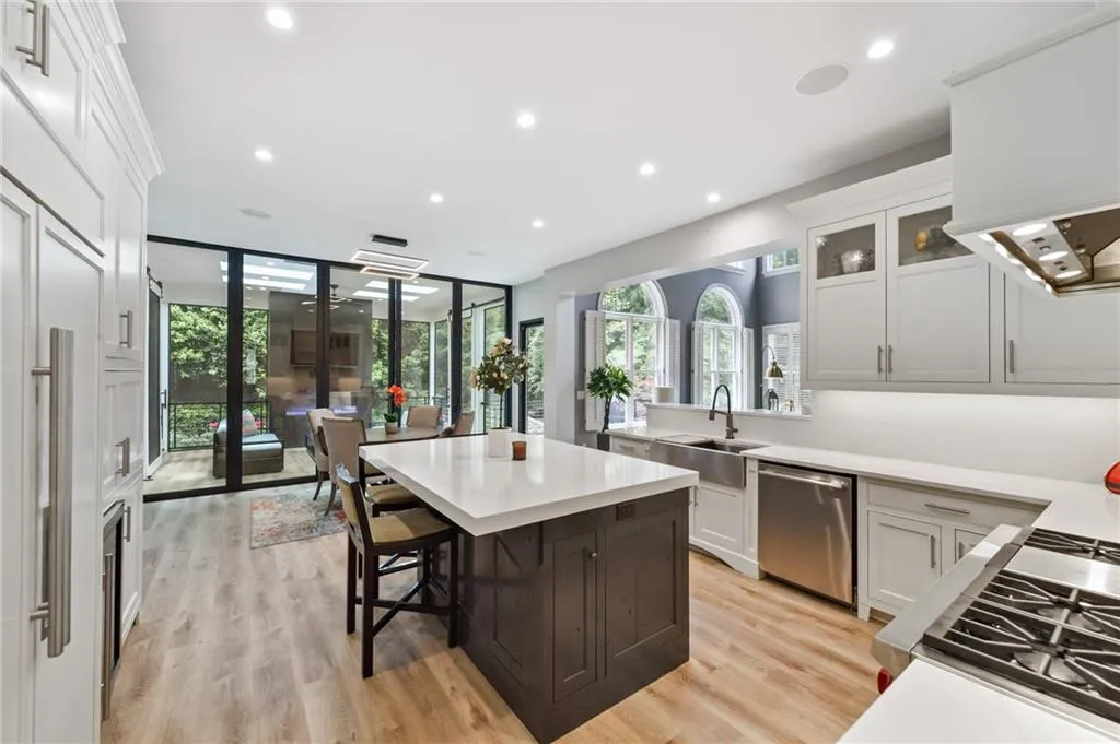 800 Lake Summit Drive, Atlanta, Georgia 30342, 5 Bedrooms Bedrooms, ,4 BathroomsBathrooms,Residential,Sold,800 Lake Summit Drive,6885108 800 Lake Summit Drive, Atlanta, Georgia 30342, 5 Bedrooms Bedrooms, ,4 BathroomsBathrooms,Residential,Sold,800 Lake Summit Drive,6885108