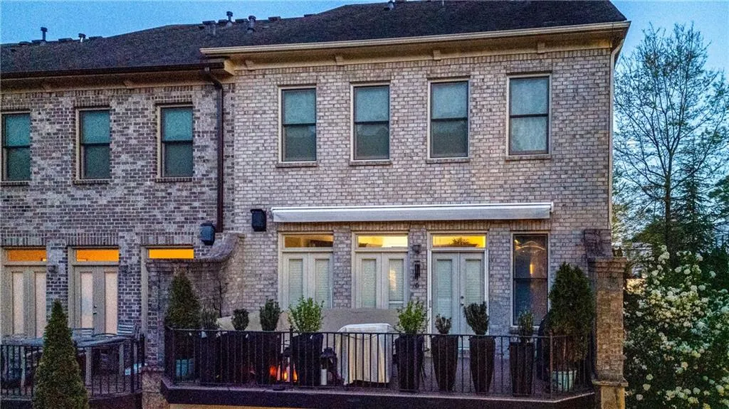 3663 Brookhaven Manor Crossing Ne Unit 1, Atlanta, Georgia 30319, 3 Bedrooms Bedrooms, ,3 BathroomsBathrooms,Residential,For Sale,3663 Brookhaven Manor Crossing Ne Unit 1,7600797