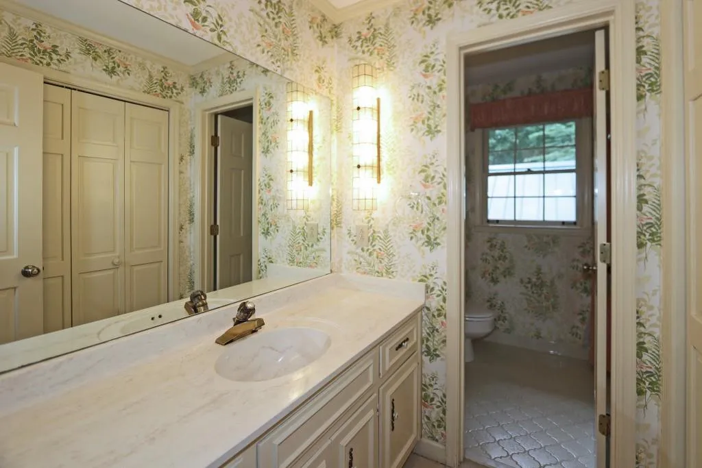 45 Cameron Glen Drive, Atlanta, Georgia 30328, 5 Bedrooms Bedrooms, ,4 BathroomsBathrooms,Residential,Sold,45 Cameron Glen Drive,6019886