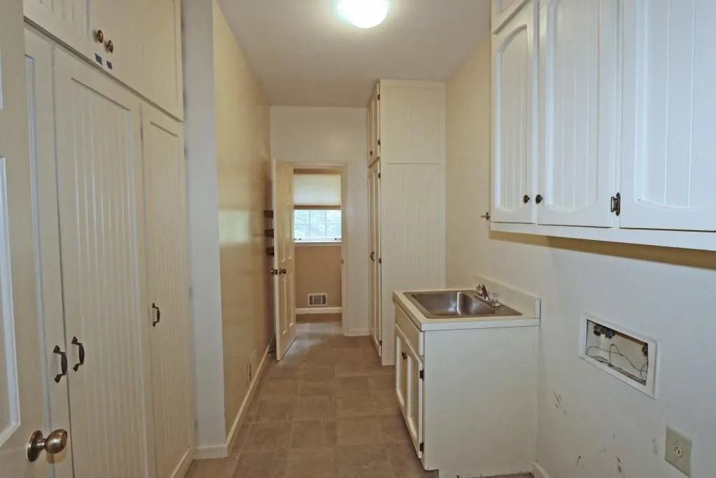 45 Cameron Glen Drive, Atlanta, Georgia 30328, 5 Bedrooms Bedrooms, ,4 BathroomsBathrooms,Residential,Sold,45 Cameron Glen Drive,6019886