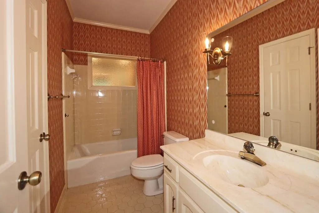 45 Cameron Glen Drive, Atlanta, Georgia 30328, 5 Bedrooms Bedrooms, ,4 BathroomsBathrooms,Residential,Sold,45 Cameron Glen Drive,6019886