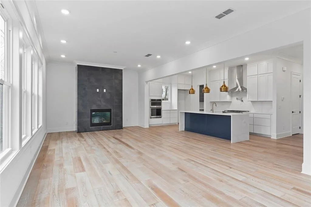 6770 Prelude Drive, Atlanta, Georgia 30328, 5 Bedrooms Bedrooms, ,4 BathroomsBathrooms,Residential,Sold,6770 Prelude Drive,7212377