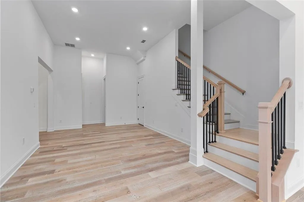 6770 Prelude Drive, Atlanta, Georgia 30328, 5 Bedrooms Bedrooms, ,4 BathroomsBathrooms,Residential,Sold,6770 Prelude Drive,7212377