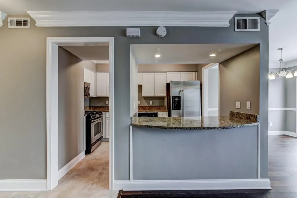 6980 Roswell Road Unit B6, Atlanta, Georgia 30328, 2 Bedrooms Bedrooms, ,1 BathroomBathrooms,Residential,Sold,6980 Roswell Road Unit B6,5820432