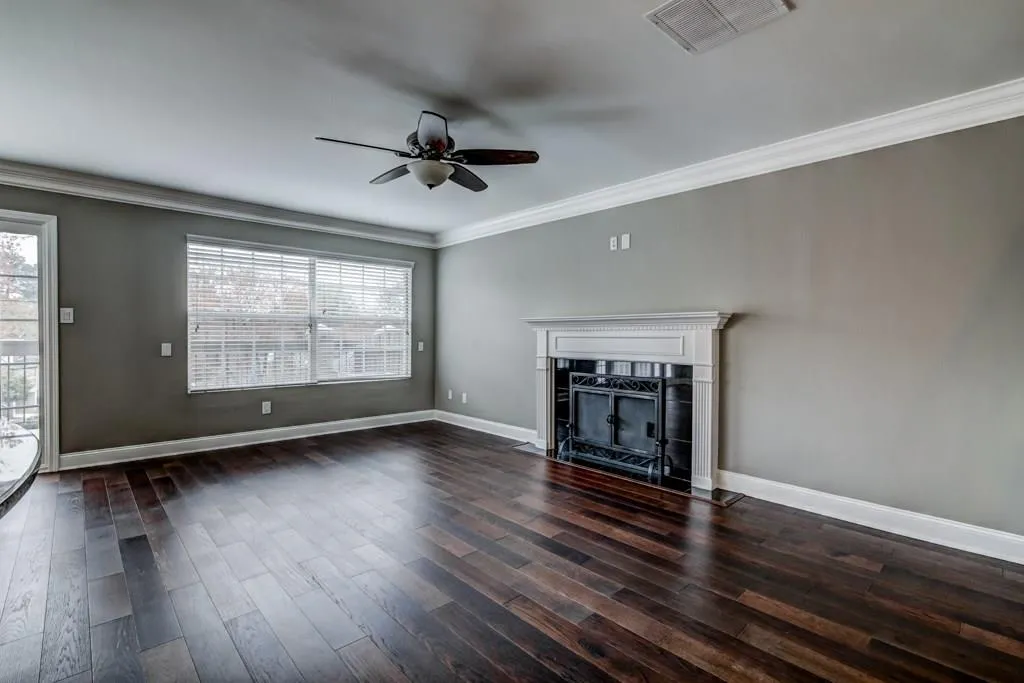 6980 Roswell Road Unit B6, Atlanta, Georgia 30328, 2 Bedrooms Bedrooms, ,1 BathroomBathrooms,Residential,Sold,6980 Roswell Road Unit B6,5820432