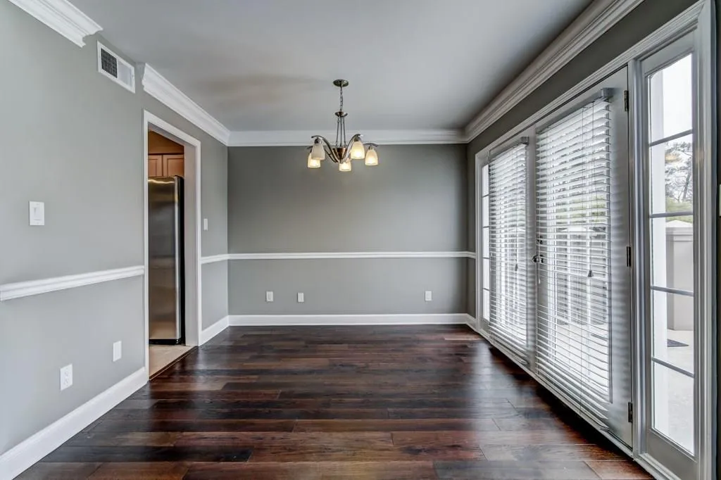 6980 Roswell Road Unit B6, Atlanta, Georgia 30328, 2 Bedrooms Bedrooms, ,1 BathroomBathrooms,Residential,Sold,6980 Roswell Road Unit B6,5820432