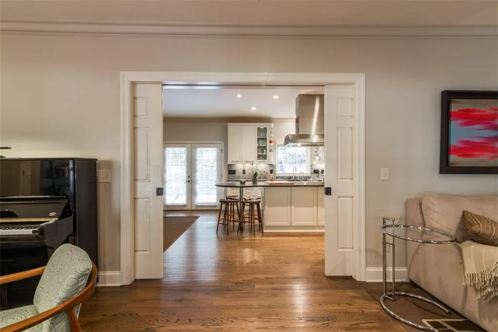 7245 Wynhill Drive, Sandy Springs, Georgia 30328, 3 Bedrooms Bedrooms, ,2 BathroomsBathrooms,Residential,Sold,7245 Wynhill Drive,5774181