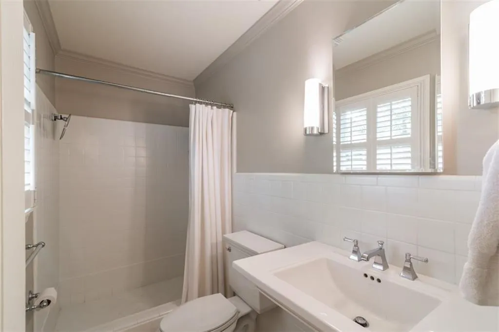 7245 Wynhill Drive, Sandy Springs, Georgia 30328, 3 Bedrooms Bedrooms, ,2 BathroomsBathrooms,Residential,Sold,7245 Wynhill Drive,5774181
