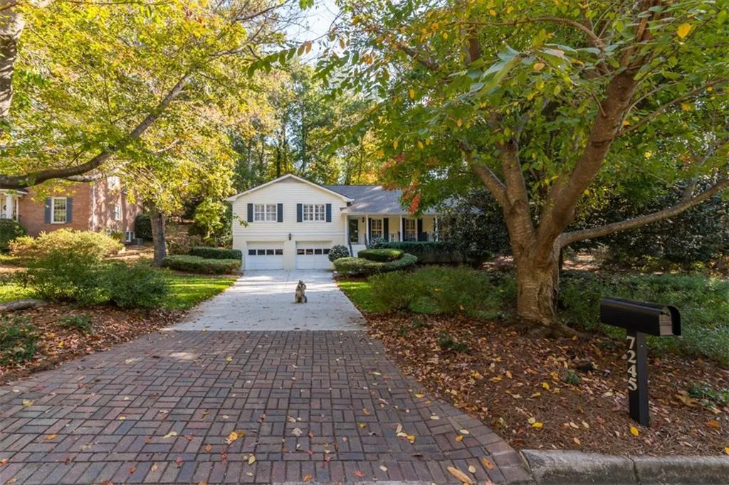 7245 Wynhill Drive, Sandy Springs, Georgia 30328, 3 Bedrooms Bedrooms, ,2 BathroomsBathrooms,Residential,Sold,7245 Wynhill Drive,5774181