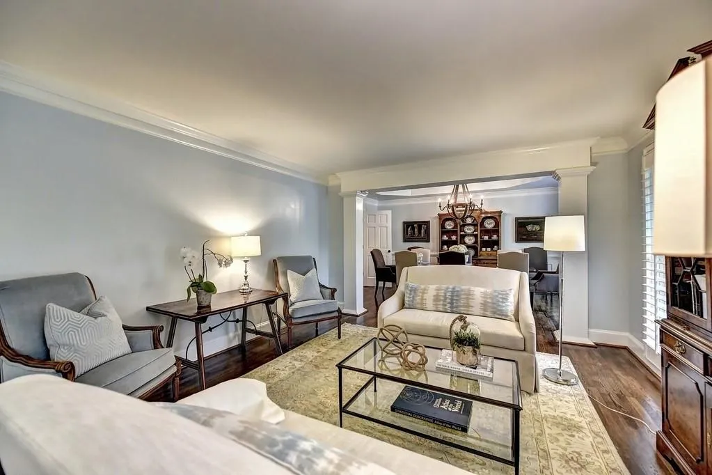1000 The 16th Fairway, Sandy Springs, Georgia 30350, 6 Bedrooms Bedrooms, ,4 BathroomsBathrooms,Residential,Sold,1000 The 16th Fairway,6540310
