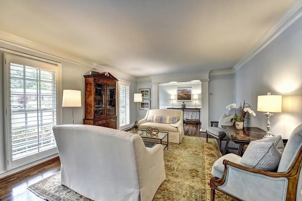 1000 The 16th Fairway, Sandy Springs, Georgia 30350, 6 Bedrooms Bedrooms, ,4 BathroomsBathrooms,Residential,Sold,1000 The 16th Fairway,6540310