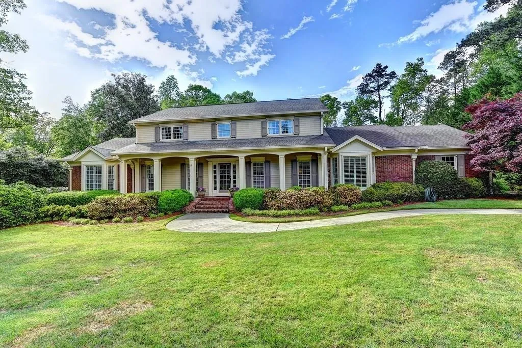 1000 The 16th Fairway, Sandy Springs, Georgia 30350, 6 Bedrooms Bedrooms, ,4 BathroomsBathrooms,Residential,Sold,1000 The 16th Fairway,6540310