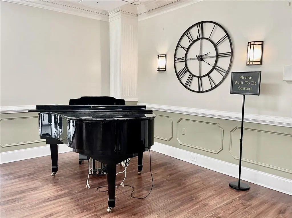 300 Johnson Ferry Road Unit A406, Atlanta, Georgia 30328, 1 Bedroom Bedrooms, ,1 BathroomBathrooms,Residential,Sold,300 Johnson Ferry Road Unit A406,7400895