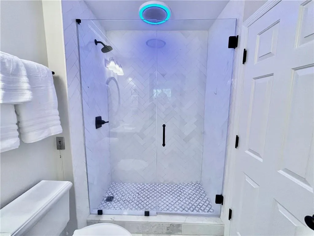 300 Johnson Ferry Road Unit A406, Atlanta, Georgia 30328, 1 Bedroom Bedrooms, ,1 BathroomBathrooms,Residential,Sold,300 Johnson Ferry Road Unit A406,7400895