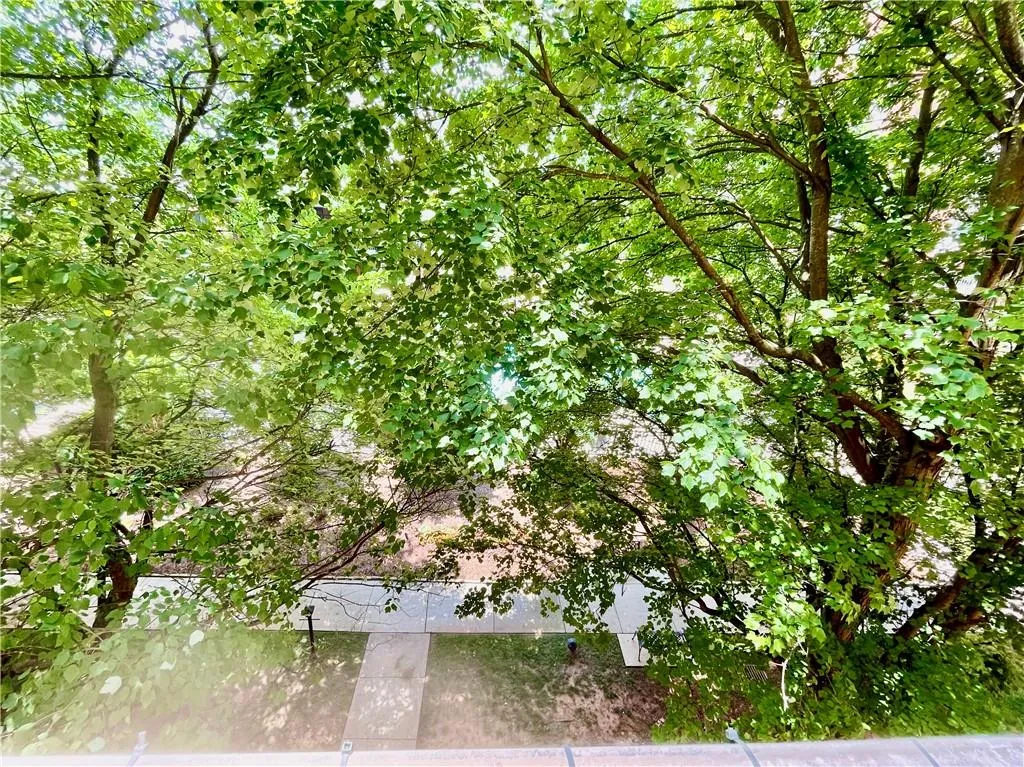 300 Johnson Ferry Road Unit A406, Atlanta, Georgia 30328, 1 Bedroom Bedrooms, ,1 BathroomBathrooms,Residential,Sold,300 Johnson Ferry Road Unit A406,7400895