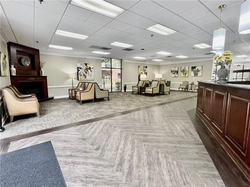 300 Johnson Ferry Road Unit A406, Atlanta, Georgia 30328, 1 Bedroom Bedrooms, ,1 BathroomBathrooms,Residential,Sold,300 Johnson Ferry Road Unit A406,7400895