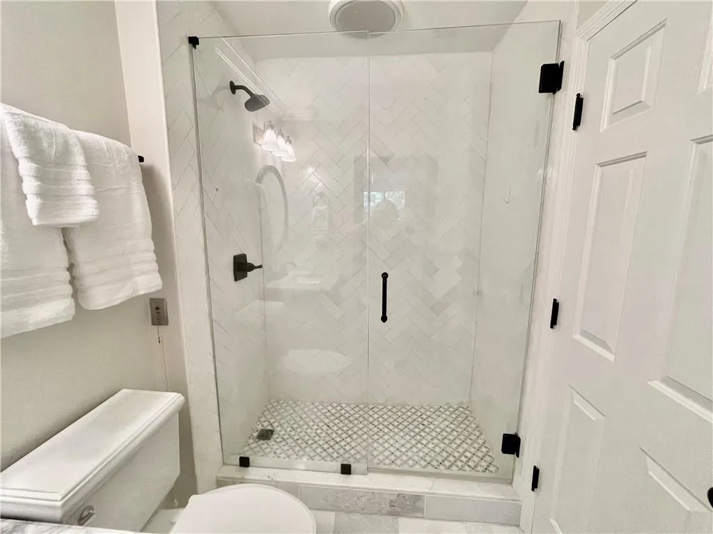 300 Johnson Ferry Road Unit A406, Atlanta, Georgia 30328, 1 Bedroom Bedrooms, ,1 BathroomBathrooms,Residential,Sold,300 Johnson Ferry Road Unit A406,7400895