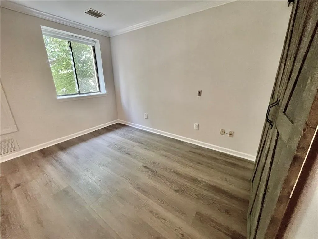 300 Johnson Ferry Road Unit A406, Atlanta, Georgia 30328, 1 Bedroom Bedrooms, ,1 BathroomBathrooms,Residential,Sold,300 Johnson Ferry Road Unit A406,7400895