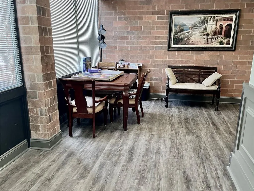 300 Johnson Ferry Road Unit A406, Atlanta, Georgia 30328, 1 Bedroom Bedrooms, ,1 BathroomBathrooms,Residential,Sold,300 Johnson Ferry Road Unit A406,7400895