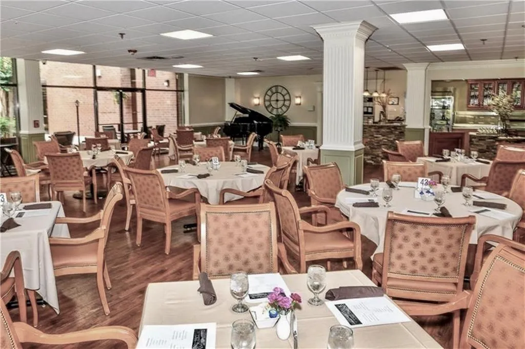 300 Johnson Ferry Road Unit A406, Atlanta, Georgia 30328, 1 Bedroom Bedrooms, ,1 BathroomBathrooms,Residential,Sold,300 Johnson Ferry Road Unit A406,7400895