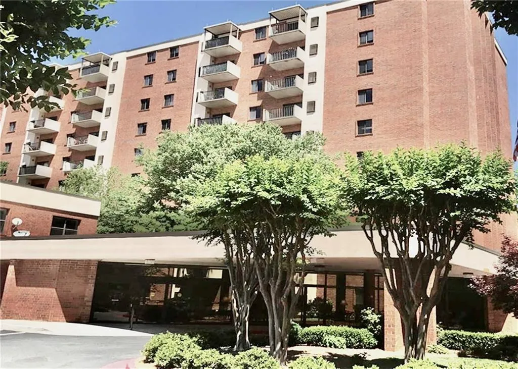 300 Johnson Ferry Road Unit A406, Atlanta, Georgia 30328, 1 Bedroom Bedrooms, ,1 BathroomBathrooms,Residential,Sold,300 Johnson Ferry Road Unit A406,7400895