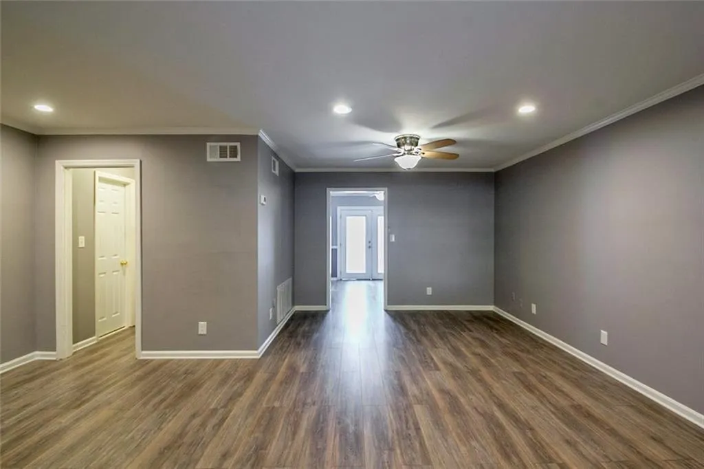 370 N River Parkway Unit F, Atlanta, Georgia 30350, 3 Bedrooms Bedrooms, ,2 BathroomsBathrooms,Residential,Sold,370 N River Parkway Unit F,6594225