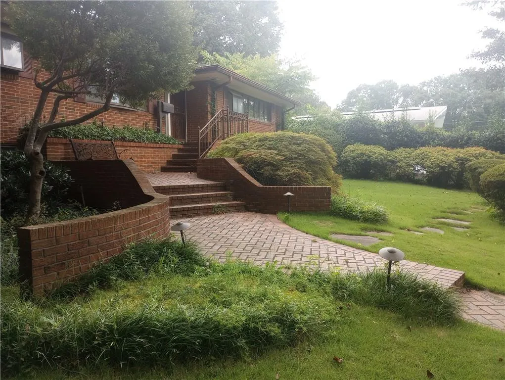 244 Chalmers Drive Nw, Atlanta, Georgia 30318, 4 Bedrooms Bedrooms, ,3 BathroomsBathrooms,Residential,For Sale,244 Chalmers Drive Nw,7630191