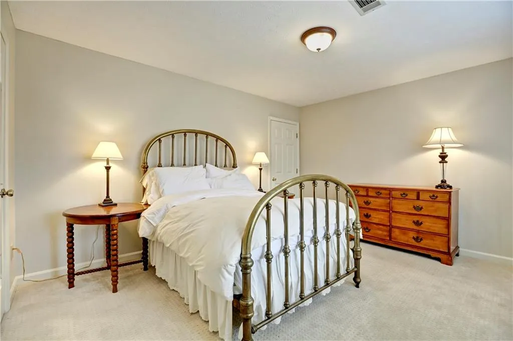 325 Amador Circle, Sandy Springs, Georgia 30350, 4 Bedrooms Bedrooms, ,2 BathroomsBathrooms,Residential,Sold,325 Amador Circle,5649024
