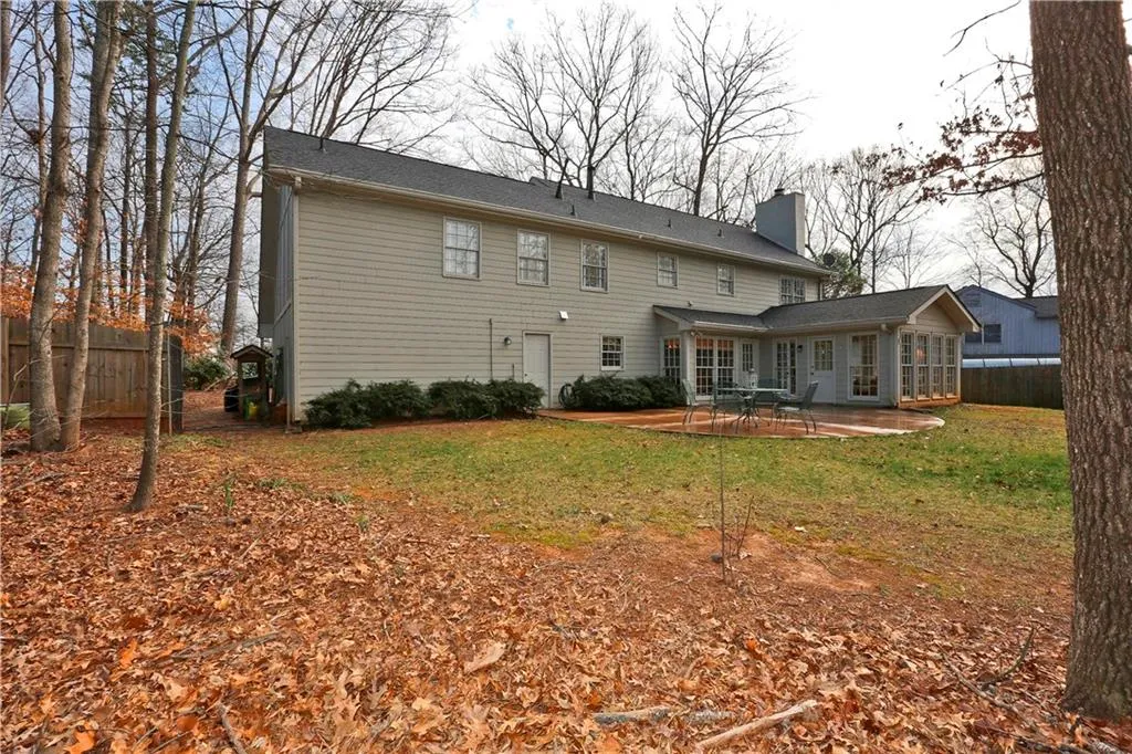 325 Amador Circle, Sandy Springs, Georgia 30350, 4 Bedrooms Bedrooms, ,2 BathroomsBathrooms,Residential,Sold,325 Amador Circle,5649024