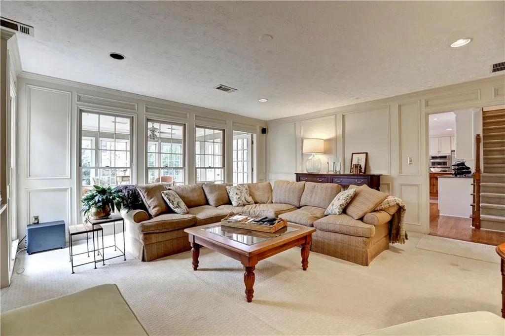325 Amador Circle, Sandy Springs, Georgia 30350, 4 Bedrooms Bedrooms, ,2 BathroomsBathrooms,Residential,Sold,325 Amador Circle,5649024