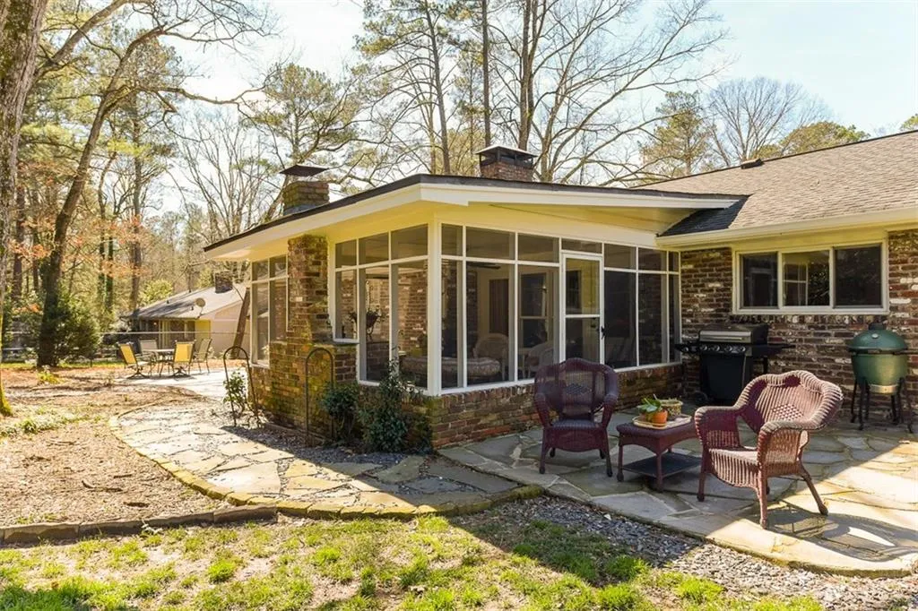 5805 Greenbrier Road, Sandy Springs, Georgia 30328, 3 Bedrooms Bedrooms, ,2 BathroomsBathrooms,Residential,Sold,5805 Greenbrier Road,5656905 5805 Greenbrier Road, Sandy Springs, Georgia 30328, 3 Bedrooms Bedrooms, ,2 BathroomsBathrooms,Residential,Sold,5805 Greenbrier Road,5656905