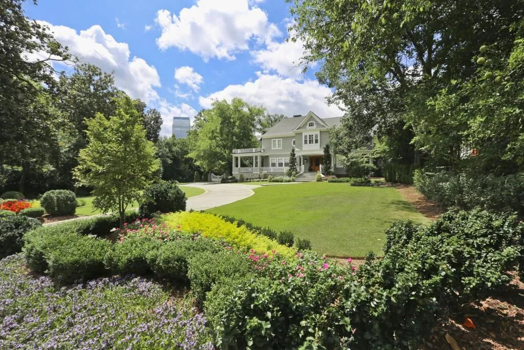 210 Peachtree Circle Ne, Atlanta, Georgia 30309, 5 Bedrooms Bedrooms, ,4 BathroomsBathrooms,Residential,Sold,210 Peachtree Circle Ne,5837540