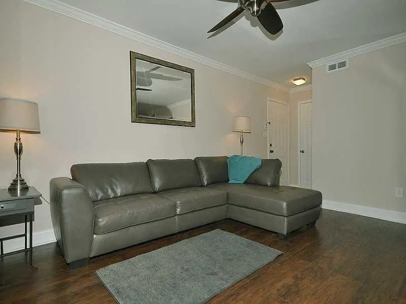 5153 Roswell Road Unit 5, Atlanta, Georgia 30342, 1 Bedroom Bedrooms, ,1 BathroomBathrooms,Residential,Sold,5153 Roswell Road Unit 5,5876827