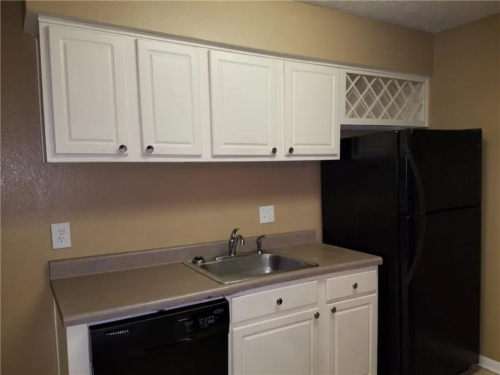 5153 Roswell Road Unit 5, Atlanta, Georgia 30342, 1 Bedroom Bedrooms, ,1 BathroomBathrooms,Residential,Sold,5153 Roswell Road Unit 5,5876827