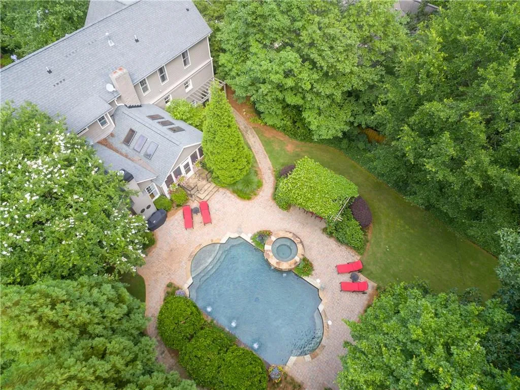 4750 Merlendale Drive, Atlanta, Georgia 30327, 5 Bedrooms Bedrooms, ,5 BathroomsBathrooms,Residential,Sold,4750 Merlendale Drive,5865593