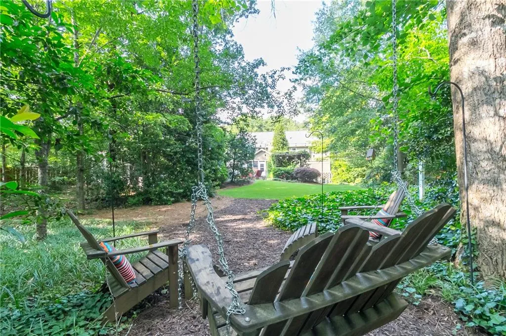 4750 Merlendale Drive, Atlanta, Georgia 30327, 5 Bedrooms Bedrooms, ,5 BathroomsBathrooms,Residential,Sold,4750 Merlendale Drive,5865593