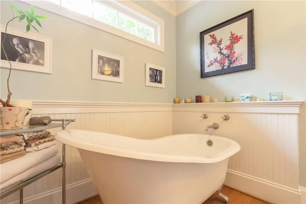 4750 Merlendale Drive, Atlanta, Georgia 30327, 5 Bedrooms Bedrooms, ,5 BathroomsBathrooms,Residential,Sold,4750 Merlendale Drive,5865593