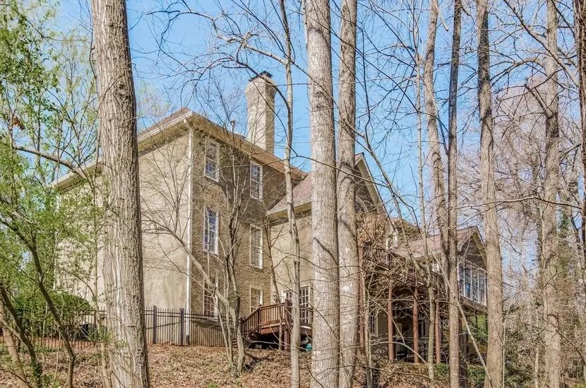 440 Glenmont Court, Sandy Springs, Georgia 30350, 5 Bedrooms Bedrooms, ,4 BathroomsBathrooms,Residential,Sold,440 Glenmont Court,5514824