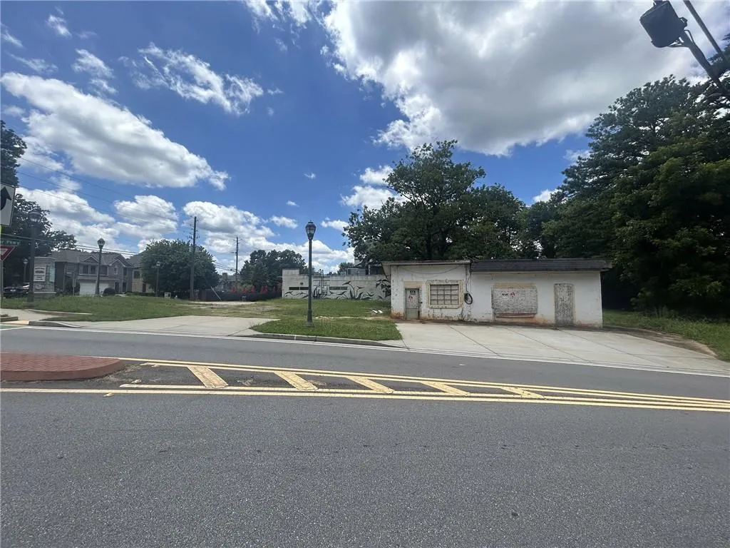 1334 Windsor Parkway, Atlanta, Georgia 30319, ,Commercial Sale,For Sale,1334 Windsor Parkway,7608068