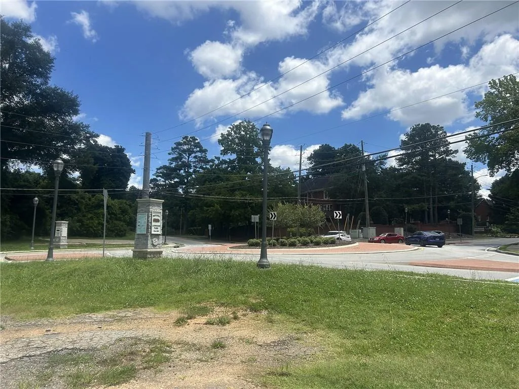 1334 Windsor Parkway, Atlanta, Georgia 30319, ,Commercial Sale,For Sale,1334 Windsor Parkway,7608068
