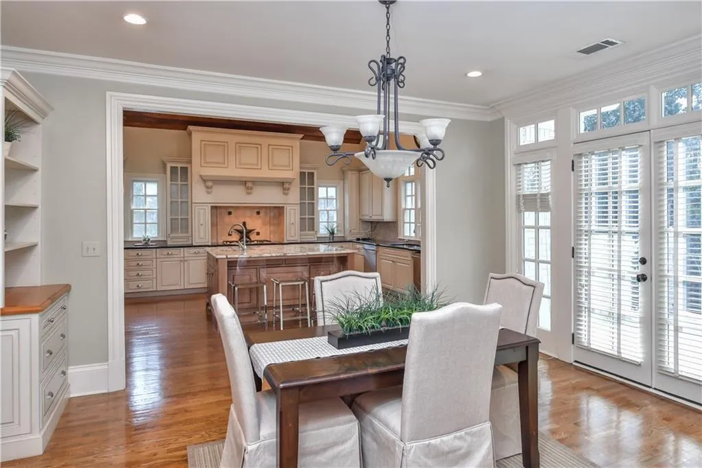 530 Kenbrook Drive, Atlanta, Georgia 30327, 6 Bedrooms Bedrooms, ,5 BathroomsBathrooms,Residential,Sold,530 Kenbrook Drive,6098287