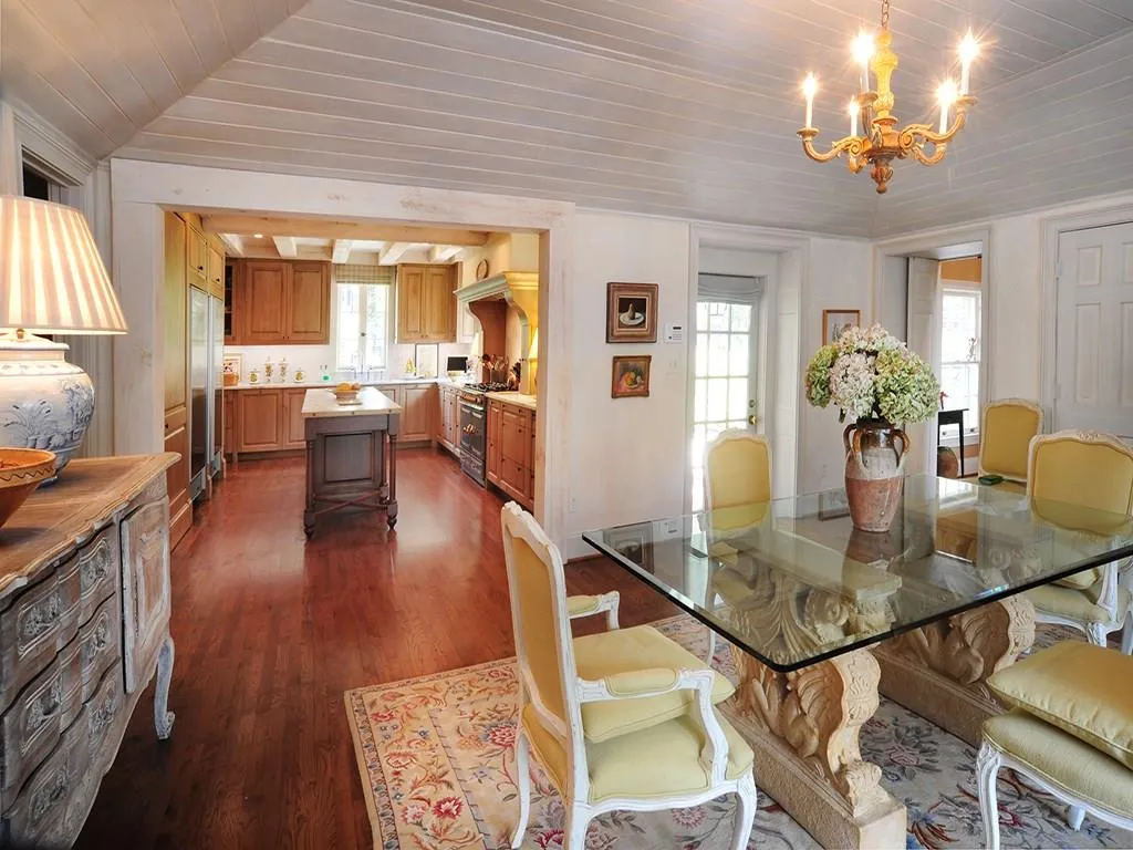 Atlanta, Georgia 30305, 5 Bedrooms Bedrooms, ,8 BathroomsBathrooms,Residential,Sold,5509588