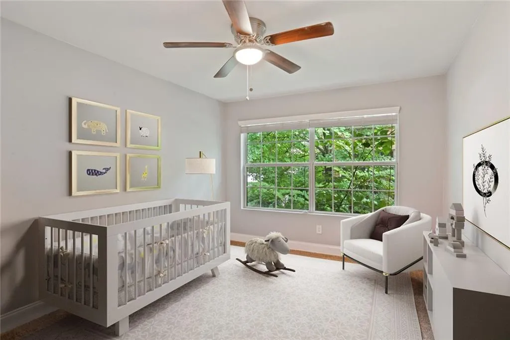6980 Roswell Road Unit M1, Sandy Springs, Georgia 30328, 3 Bedrooms Bedrooms, ,2 BathroomsBathrooms,Residential,Sold,6980 Roswell Road Unit M1,6937137