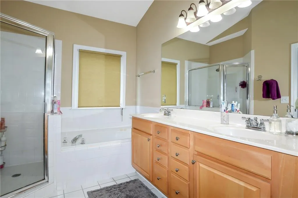 1200 Wing Street Unit 13, Sandy Springs, Georgia 30350, 3 Bedrooms Bedrooms, ,3 BathroomsBathrooms,Residential,Sold,1200 Wing Street Unit 13,6071388