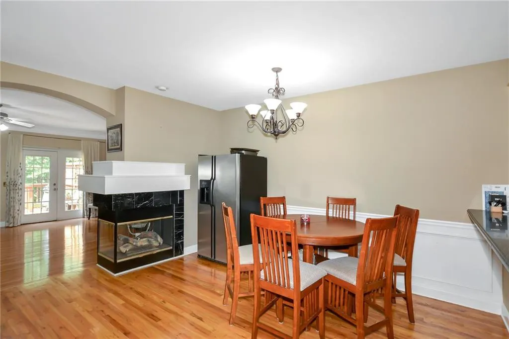 1200 Wing Street Unit 13, Sandy Springs, Georgia 30350, 3 Bedrooms Bedrooms, ,3 BathroomsBathrooms,Residential,Sold,1200 Wing Street Unit 13,6071388