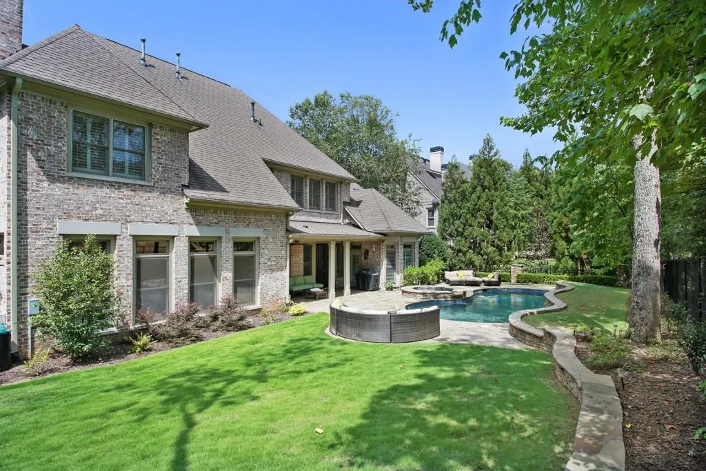 710 Glengate Place, Atlanta, Georgia 30328, 5 Bedrooms Bedrooms, ,5 BathroomsBathrooms,Residential,Sold,710 Glengate Place,5725214