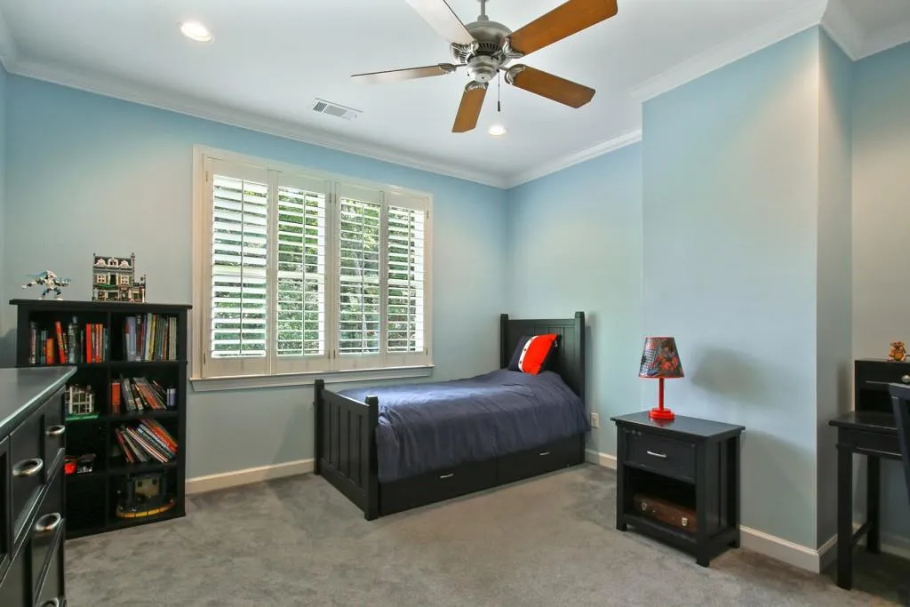 710 Glengate Place, Atlanta, Georgia 30328, 5 Bedrooms Bedrooms, ,5 BathroomsBathrooms,Residential,Sold,710 Glengate Place,5725214