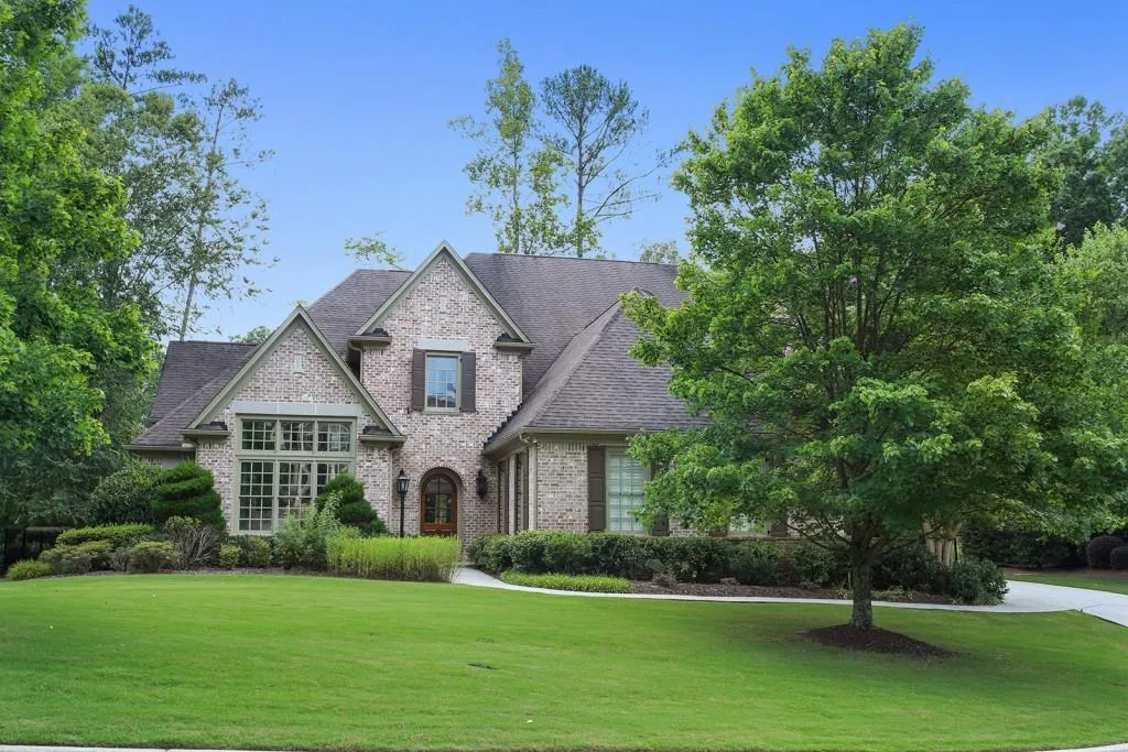 710 Glengate Place, Atlanta, Georgia 30328, 5 Bedrooms Bedrooms, ,5 BathroomsBathrooms,Residential,Sold,710 Glengate Place,5725214