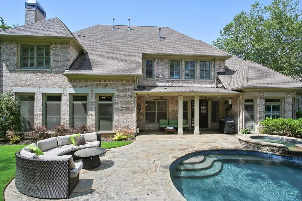 710 Glengate Place, Atlanta, Georgia 30328, 5 Bedrooms Bedrooms, ,5 BathroomsBathrooms,Residential,Sold,710 Glengate Place,5725214